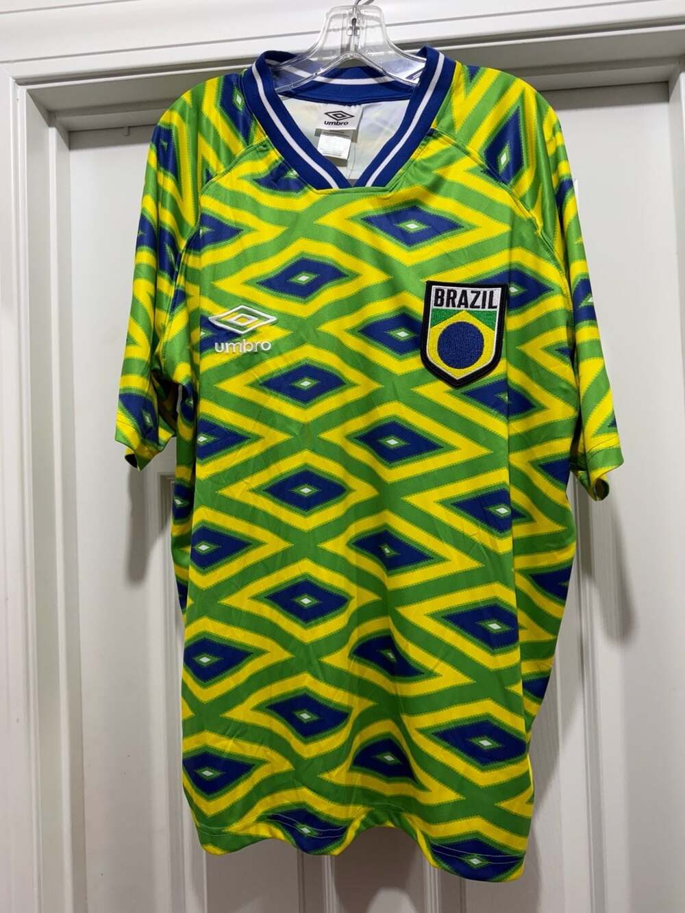 Umbro Brazil Soccer Jersey Diamond Pattern Green Yellow Blue Size Medium